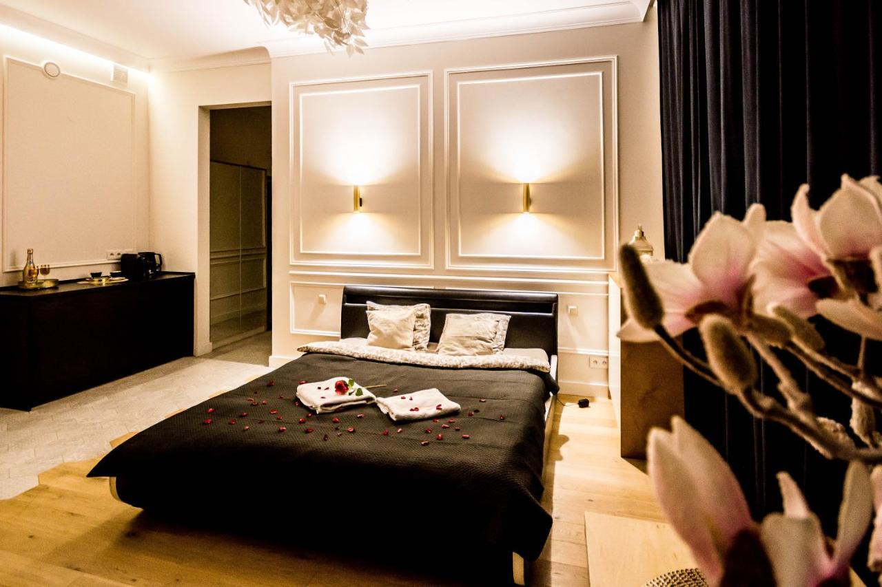 Magical Jacuzzi Apartament